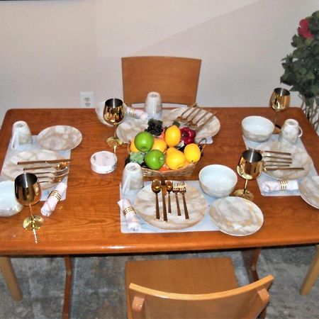 Two Bedrooms Apartment Manage And Supervise By Host Endless Features Amenities Dishwasher Washer Dryer Best Wifi Internet Services By Verizon Fios 960 Upload 960 Download Bi Monthly Free Housekeeping Services Huge 10000 Square Footage Nova York Exterior foto