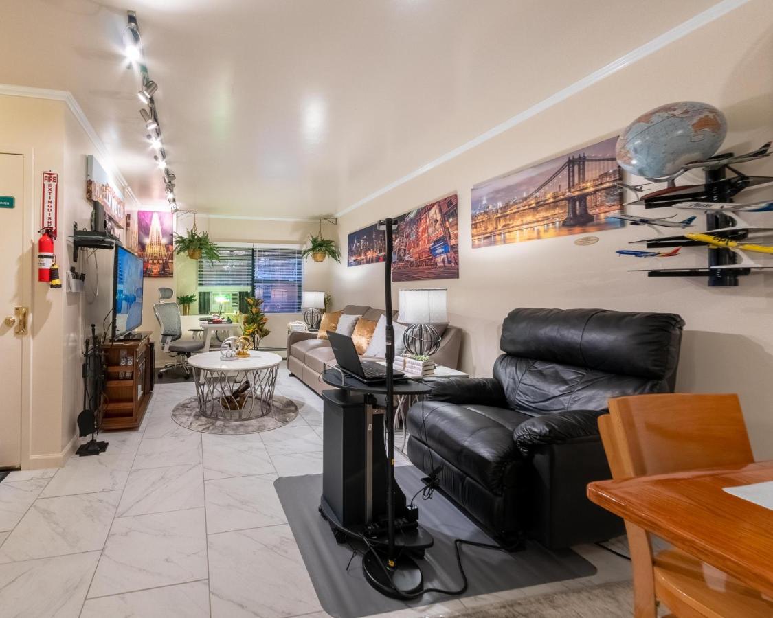 Two Bedrooms Apartment Manage And Supervise By Host Endless Features Amenities Dishwasher Washer Dryer Best Wifi Internet Services By Verizon Fios 960 Upload 960 Download Bi Monthly Free Housekeeping Services Huge 10000 Square Footage Nova York Exterior foto