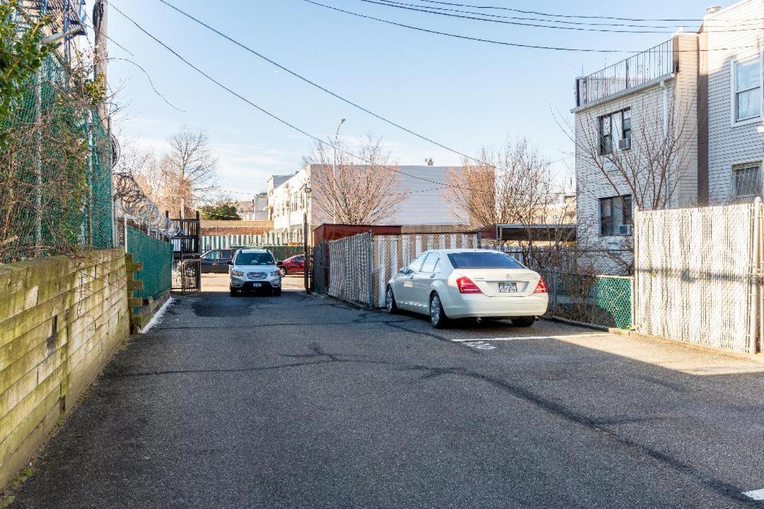 Two Bedrooms Apartment Manage And Supervise By Host Endless Features Amenities Dishwasher Washer Dryer Best Wifi Internet Services By Verizon Fios 960 Upload 960 Download Bi Monthly Free Housekeeping Services Huge 10000 Square Footage Nova York Exterior foto
