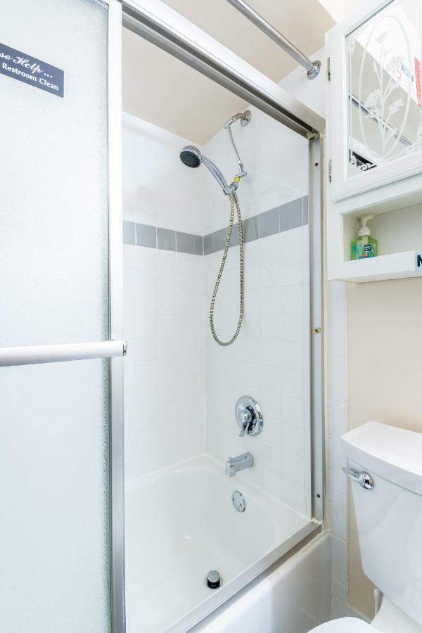 Two Bedrooms Apartment Manage And Supervise By Host Endless Features Amenities Dishwasher Washer Dryer Best Wifi Internet Services By Verizon Fios 960 Upload 960 Download Bi Monthly Free Housekeeping Services Huge 10000 Square Footage Nova York Exterior foto