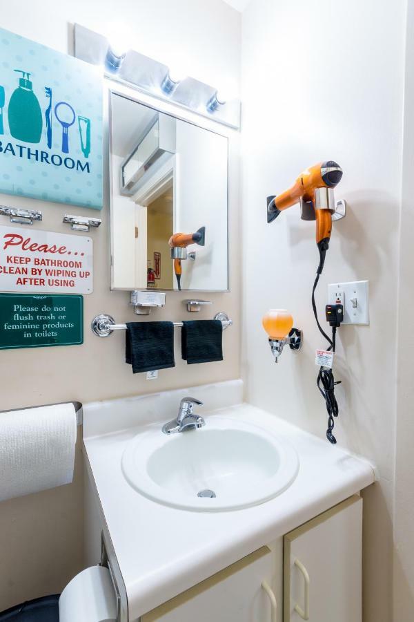 Two Bedrooms Apartment Manage And Supervise By Host Endless Features Amenities Dishwasher Washer Dryer Best Wifi Internet Services By Verizon Fios 960 Upload 960 Download Bi Monthly Free Housekeeping Services Huge 10000 Square Footage Nova York Exterior foto